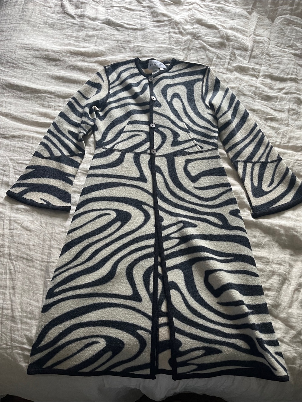 Teri Jon Black & Cream Zebra-Print Long Sleeve Cardigan